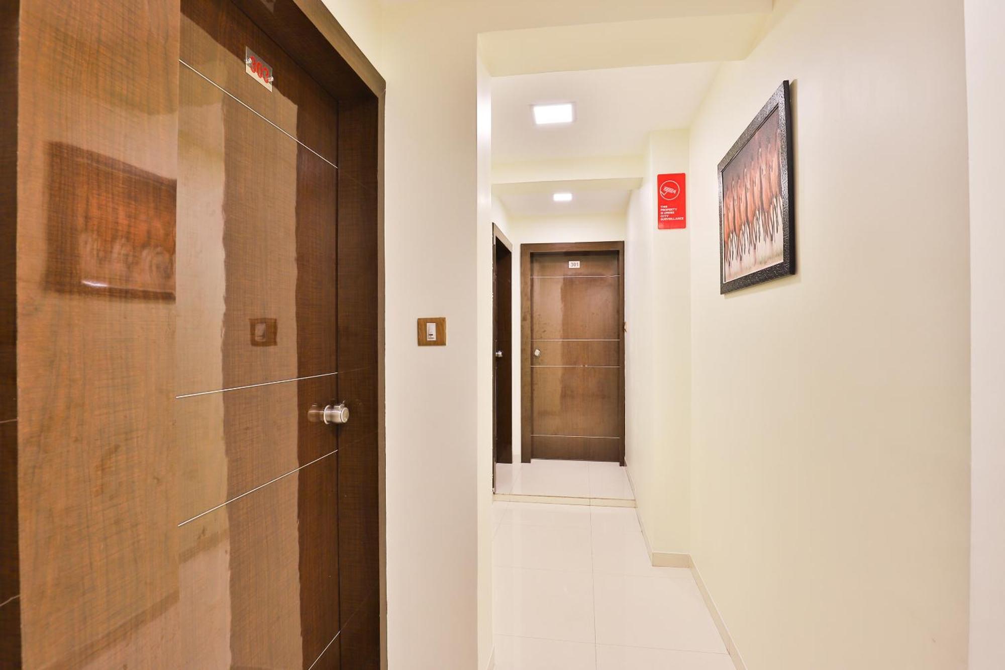 Hotel O Red Apple Ahmedabad Luaran gambar